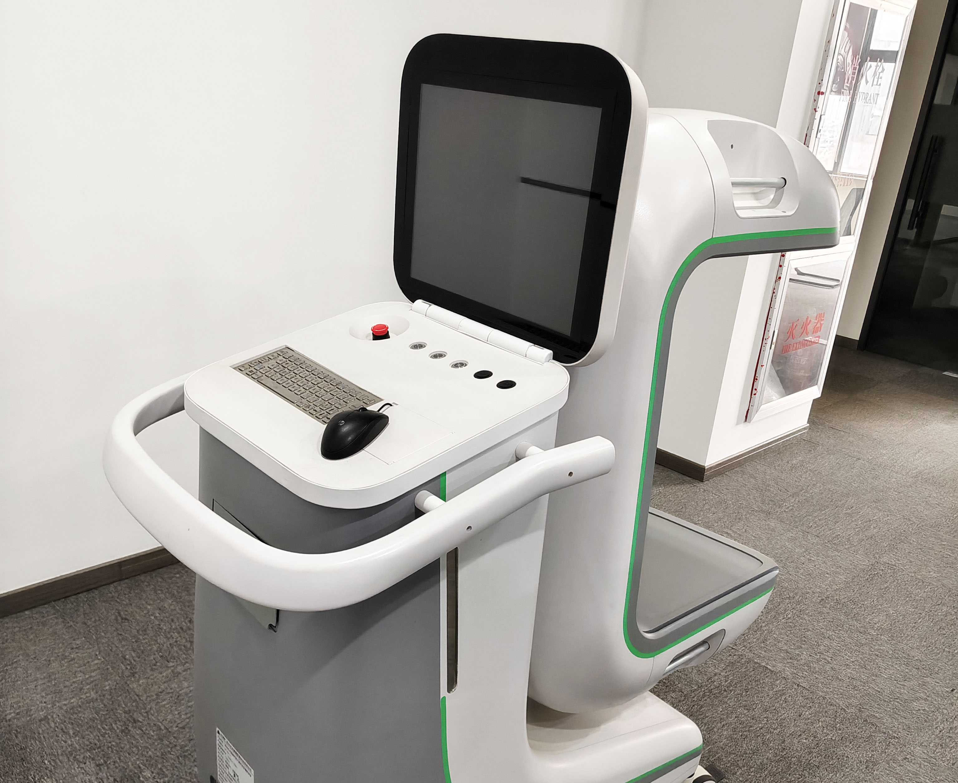 移动式头部CT检测仪触摸显示屏2.jpg